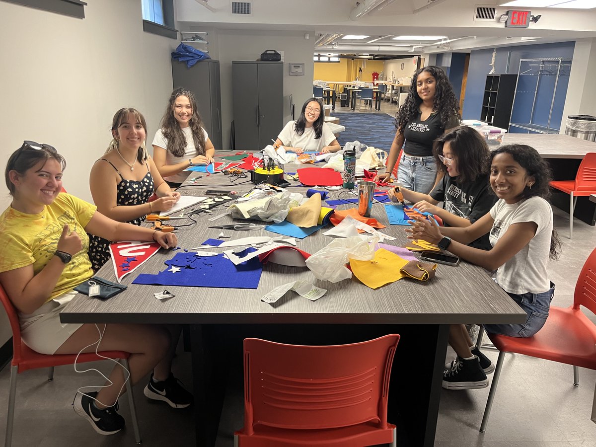 ahml's tweet photo. A group of friends from high school came to #AHMLMakerplace & had a great time together gathered around one of our big work tables. They were all heading off to college soon & made felt pennants of the colleges they are attending! Fly those colors and have a great school year! https://t.co/MMt5YUkcwD