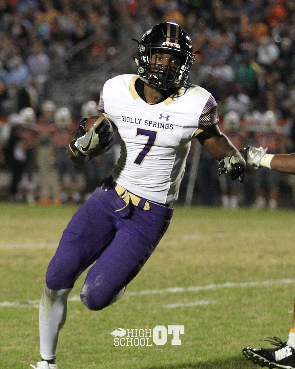 Congrats to <a href="/HSHSFB/">HSHS Football</a> alum <a href="/Brycewheat3/">Bryce Ford-Wheaton</a> on making the Giants' 53-man roster!