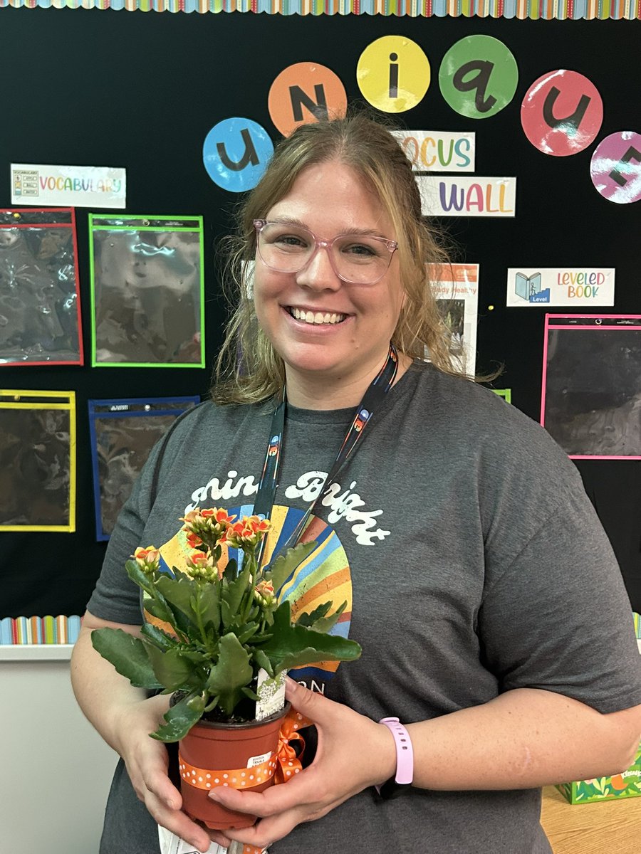 THTigers512's tweet image. Congratulations to our Kansas Horizon nominee, Liz Dickinson! She is #ALLin for our Tigers. 💙🧡