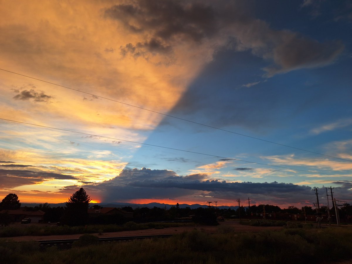 toddtriplej's tweet photo. @spann @granttosterudwx Amazing Santa Fe, NM sunset! https://t.co/XzrOsw2xGc