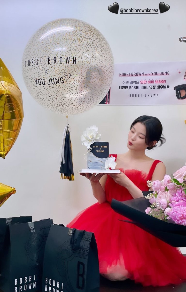 you_r_love IG updates ~ with Bobbi Brown

#KimYooJung #KimYouJung #김유정