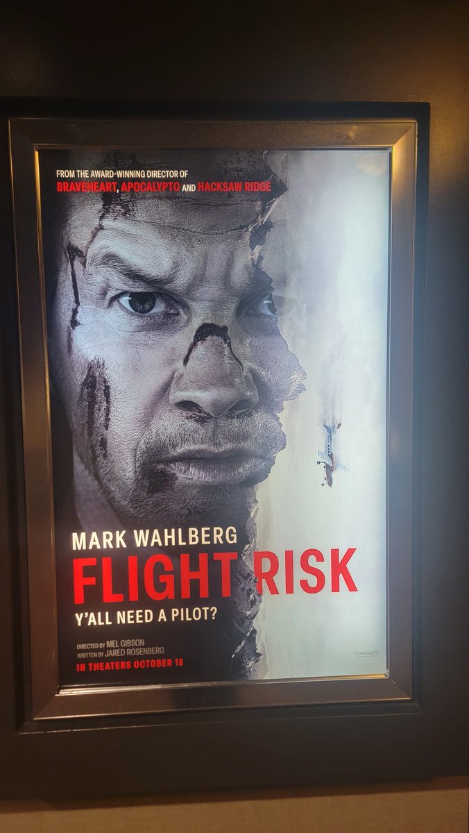 DumbLamia's tweet image. #BESTMOVIEEVER !?