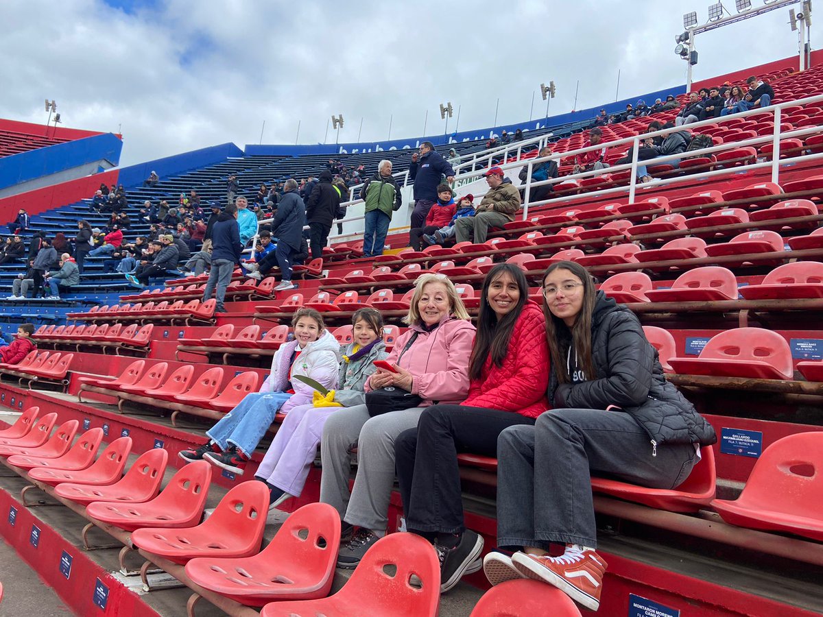 Peña Cuervxs del 9 tweet media