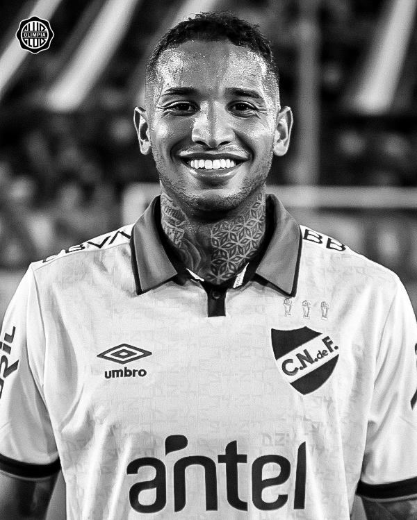 El Club Olimpia lamenta profundamente el fallecimiento del futbolista Juan Izquierdo. 

Nuestras más sinceras condolencias a su familia, amigos, al Club <a href="/Nacional/">Nacional</a> y a todo el Fútbol Uruguayo. 

QEPD.