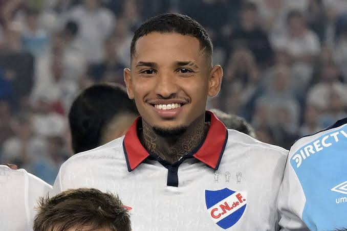 🚨 URGENTE!!!

Morre Juan Izquierdo, lateral do Nacional, que havia sofrido mau súbito no jogo contra o São Paulo.