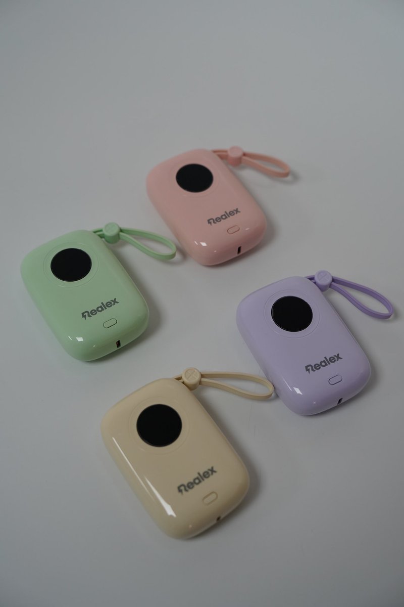 Realex_global's tweet photo. Realex Nova Pop power bank comes in four great finishes. 
Purple
Pink
Green
Apricot

What’s your favorite?

.
.
.
#Realex #powerbank #poweron #photography #explore #exploremore
#staycharged  #Realexperience #amazingproducts #technology #poweredup https://t.co/pO64ufxGHT