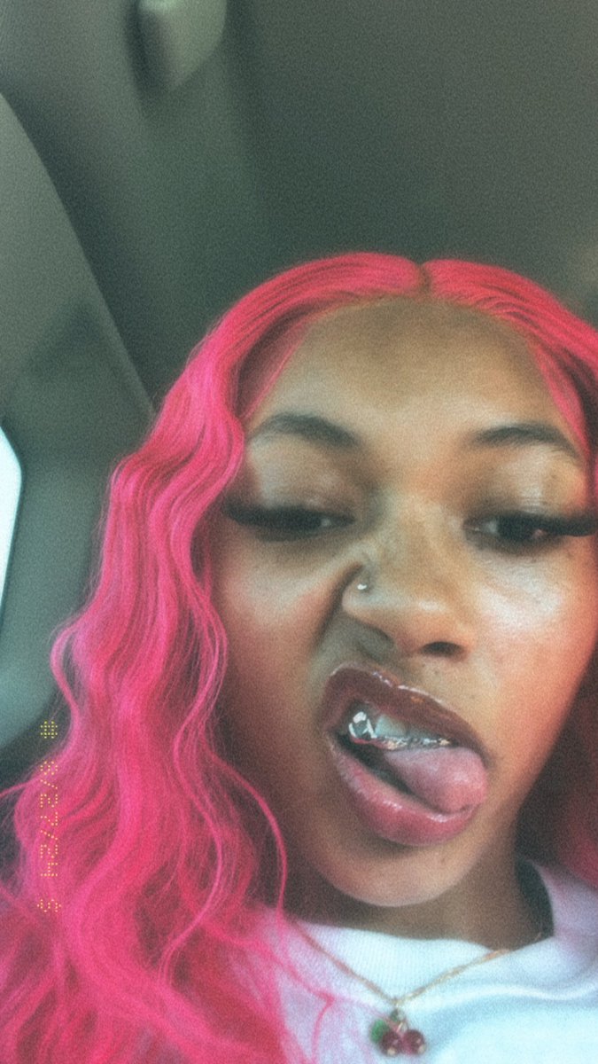 theejaylanicole's tweet image. #lastfirstday #whs 🕊️