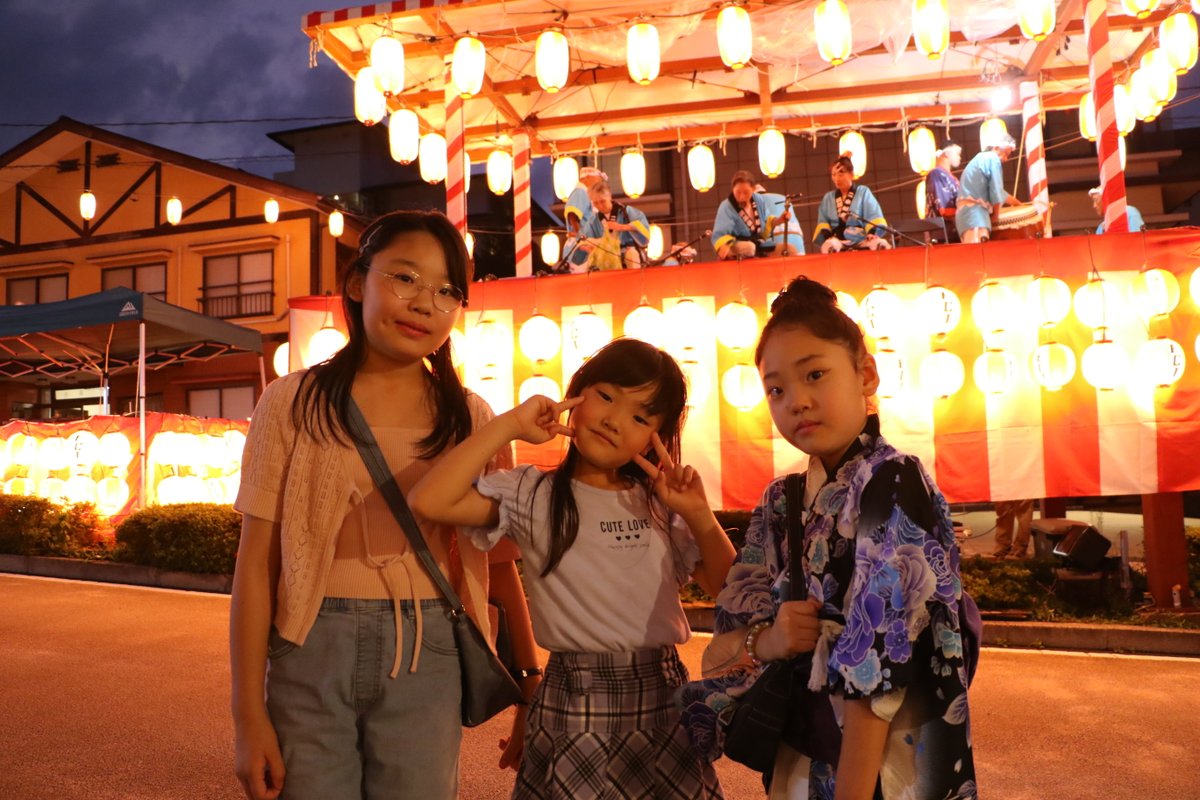 NihonmatsuCity's tweet photo. ◆過ぎ行く夏の盆踊り①◆
8月24、25日に #第70回岳温泉観光仮装盆踊り が盛大に開催されました(*´▽`*)【8/24撮影】
#岳温泉 #祭り #浴衣 #DakeOnsen #bondance #仮装
#コスプレ
取材:秘書政策課 ℡0243(55)5096 https://t.co/Kcul6Xs7kO