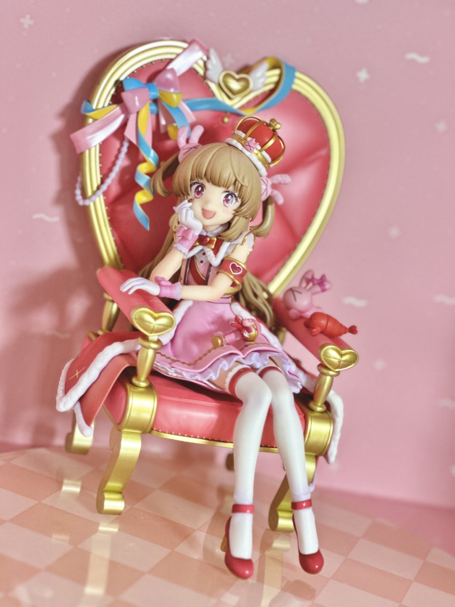 王よ、御足労いただきありがとうございます👑
我が国の猫様も大変喜んでおります🐈 https://t.co/RsEeofkAA7