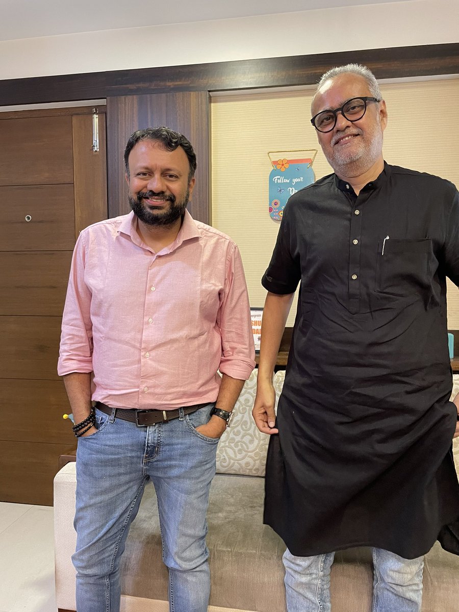 ख्यातनाम लेखक, संपादक <a href="/girishkuber/">Girish Kuber</a> यांच्यासोबत रंगलेला दीर्घ संवाद ताज्या बुक ब्रो एपिसोड 81 मध्ये आहे. डॉ. आशुतोष जावडेकर यांनी साधलेल्या या संवादात कुबेर यांनी चीनचं राजकारण, हरित ऊर्जा, संगीत, प्राणीप्रेम आदी अनेक विषयांवर चिंतनशील भाष्य केलं आहे. youtu.be/f733NWuaM4E?si…