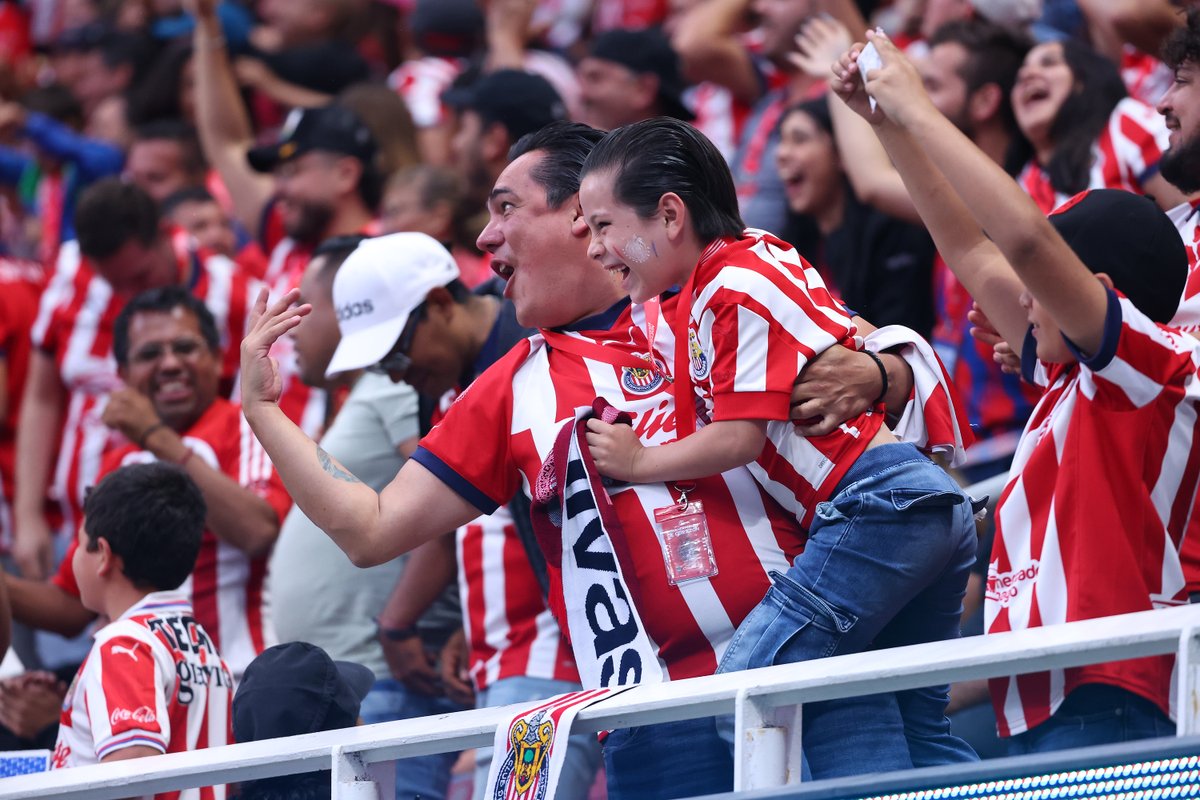 Chivas's tweet photo. ¡Este sábado nos volvemos a ver! 🤩

🎟️ Los esperamos en casa, ChivaHermanos 👉 https://t.co/OWovY3FCvo https://t.co/JTsbAYa5ld