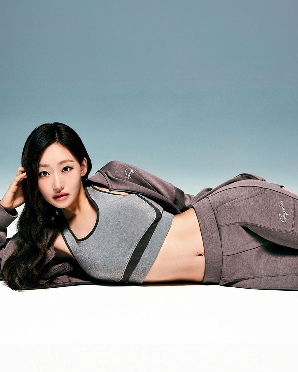 우리 쥴리님 운동 두시간씩 하신다더니… 스파이더 모델 찰떡이시잖아…….