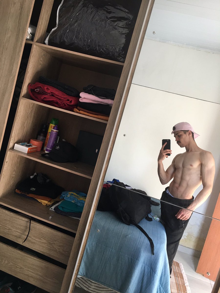 Rick02000's tweet photo. Abs tá em dia né rs https://t.co/65C1cI0P6u