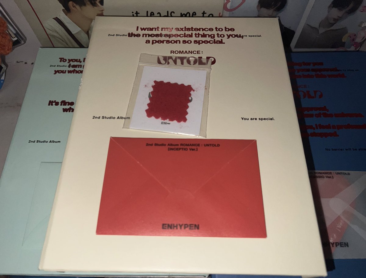 🛒:#cie_carts

WTS ENHYPEN UNSEALED ROMANCE UNTOLD ALBUM with LIMITED FABRIC CLOTH

• 550 set + pf
• first press
• good condition but x to sensi
• no pc only
• onhand and ready to ship
• prio payo or 1 week dop
• 1 set available 

comment or dm me to mine
