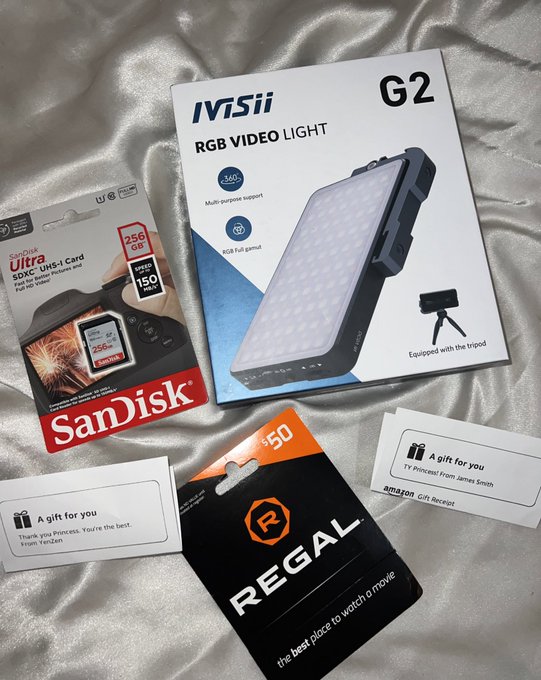 Wishlist prezzies 🎁 😌 https://t.co/19n4O8erQ9