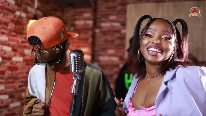 #NewMusicAlert leo ni #NAKUTAKA by <a href="/_seanmmg/">M</a>  X YVIONNA X <a href="/motifdidon/">MOTIF DI DON</a>  on your home of local, urban &amp; international music ghettoradio.co.ke 
#Brekko 
Hit or miss?