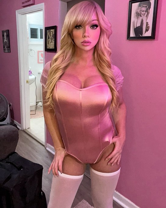 Don&rsquo;t forget to sign up early for cam show Sept 3rd - I&rsquo;ll be getting fucked by a big cock - go here