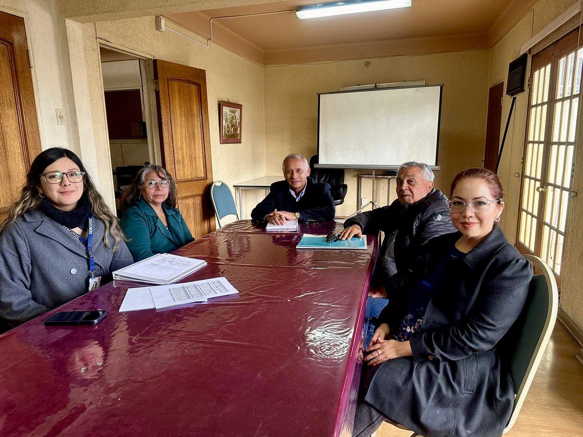 agremantof's tweet photo. Una fructífera reunión junto a SERCOTEC, Ministerio de Minería y Asociación Gremial Minera de Antofagasta
En el encuentro discutimos importantes iniciativas para fortalecer el desarrollo de la pequeña minería y el gremialismo minero.

#AGREMA #SERCOTEC #MinisterioMinería #Minería https://t.co/9Dl9cB8Fwz