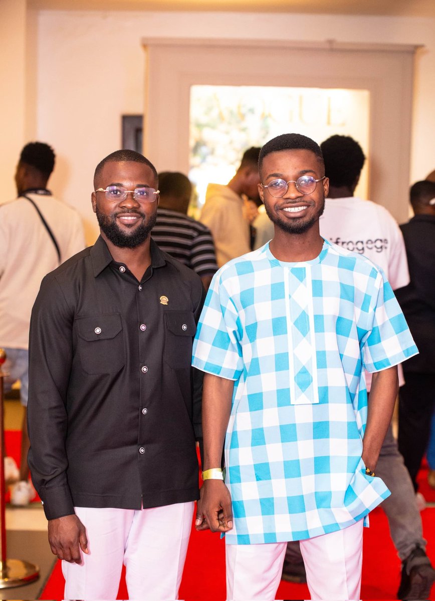 With Danny, my good friend and SRC Vice President Elect, at SRC Excellence Awards 2024 🎉
#SelwynIsABrother #GreaterHeights #SEA2024