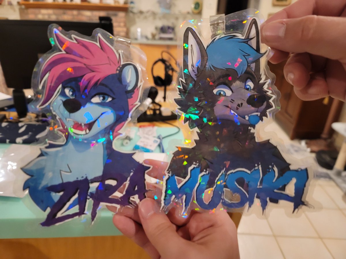Homemade badges! <a href="/Musiki__/">Musiki</a>

🎨 by <a href="/VladyzWild/">VladWild</a>
