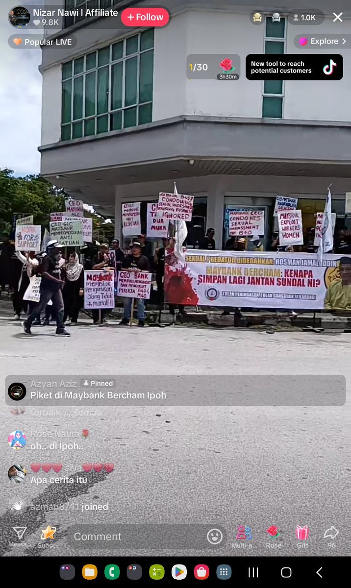 baru on Tiktok kuar video ni....
staff Maybank di Bercham tengah buat demo besar- besaran kat tiktok live now...

KES SEXUAL HARASSMENT!

mangsa yang buat lapuran dah di gantung kerja. tapi pelaku tidak di hukum!
dunia dah terbalik....
kat thread ke dua ada muka pelaku.....