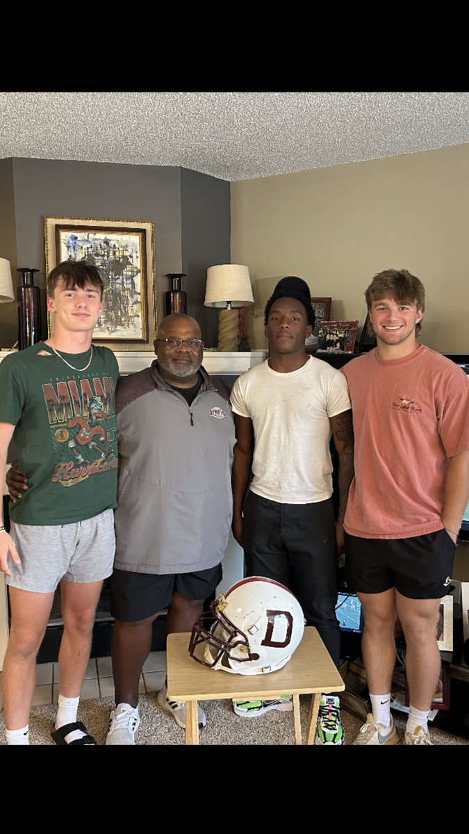 Aundra Meeks (@aundrameeks) on Twitter photo Annual RB meal game week #1! ππΎβ€οΈ Annual RB meal game week #1! ππΎβ€οΈ