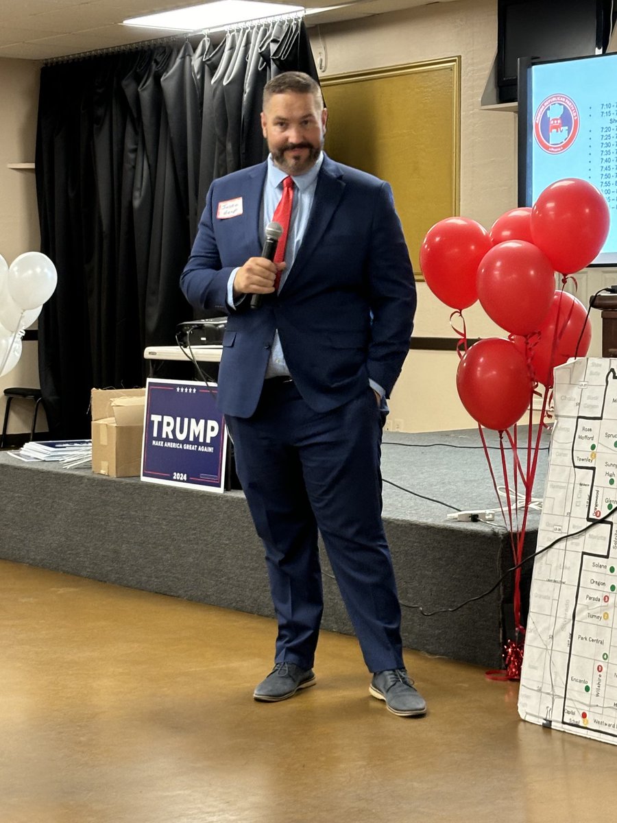 RealLeslieWhite's tweet photo. #Maricopa โฆ@AZLD5GOPโฉ meeting tonight: Shelli Boggs (Supv of Public Instruction), Rachel Mitchell (County Attorney), Justin Heap (Recorder) and Kate Brophy McGee (BOS District 3). โฆ@GinaMaloney18โฉ. #centralphoenix #grassroots #gopticket #Trump2024 https://t.co/uaDnlqULso