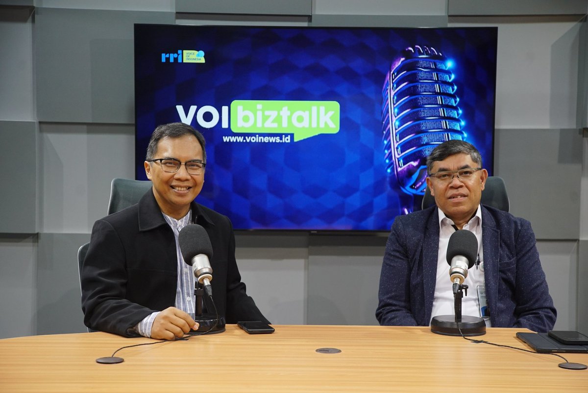 #SobatBahari, dalam program <a href="/RRI/">RRI Official</a> #VOIBIZTALK oleh <a href="/voiindonesia/">Voice of Indonesia</a>, Kepala #BPPSDMKP <a href="/in_radiarta/">INRadiarta</a> menjabarkan #SFV #VOGA dan #MenujuOII sebagai upaya BPPSDM KP mendukung 5 Kebijakan #EkonomiBiru yg menjadi Agenda Prioritas <a href="/kkpgoid/">KKP RI</a>  

#2024KKPBeyond #SDMKP #SDMUnggul <a href="/saktitrenggono/">Sakti Wahyu Trenggono</a>