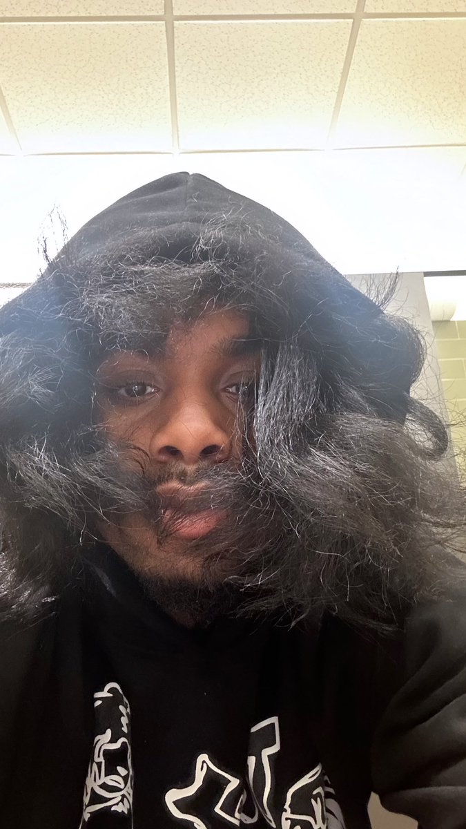 Eh Valhalla be on a halt for a while I’ve been in college for a lil min but imma come back to the game to cook again