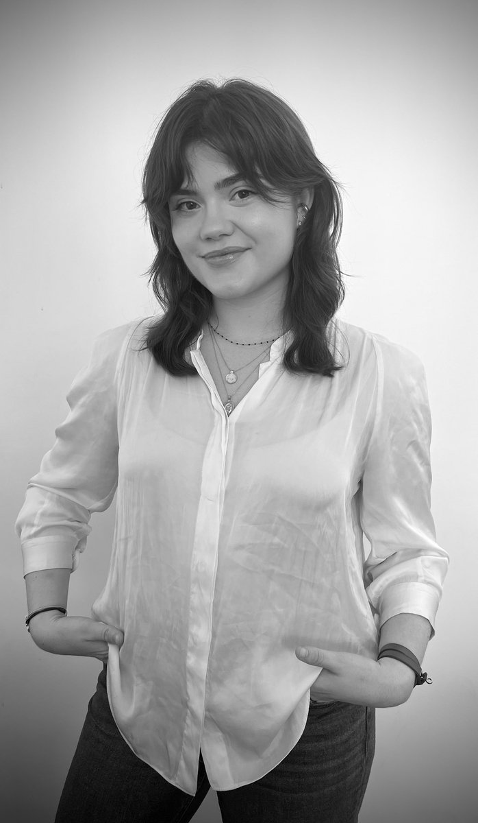 gantzeragency's tweet photo. NOUVELLE RECRUE 🚨️️️️️️

Cette tête vous dit quelque chose ? C’est normal puisqu’il s’agit d’Anouk Holka 

Stagiaire émérite, nous sommes ravis de l’accueillir à nouveau pour son alternance à l’@iscom dans le Programme Grande École en communication globale. 

Welcome back https://t.co/ZWc2lroYQA