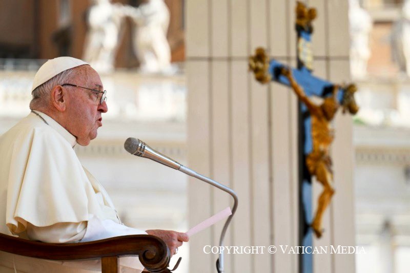 RichRaho's tweet photo. Pope Francis at General Audience: “It must be said clearly: there are those who work systematically and with every means possible to repel migrants – to repel migrants. And this, when done with awareness and responsibility, is a grave sin.” https://t.co/aomedw606m https://t.co/OUwtVCLLYn