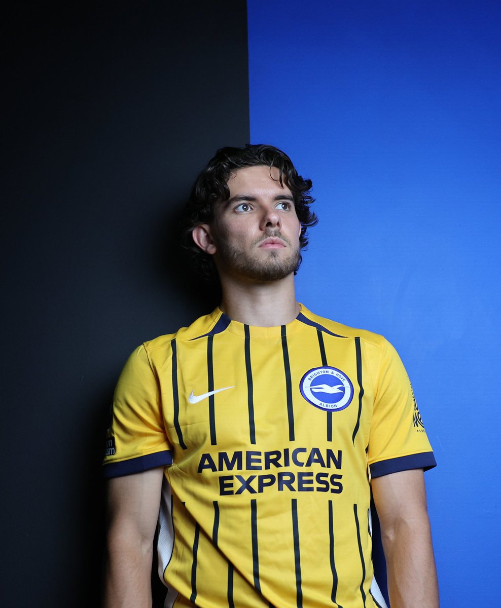 Yellow and blue suits you, Ferdi. 💛💙