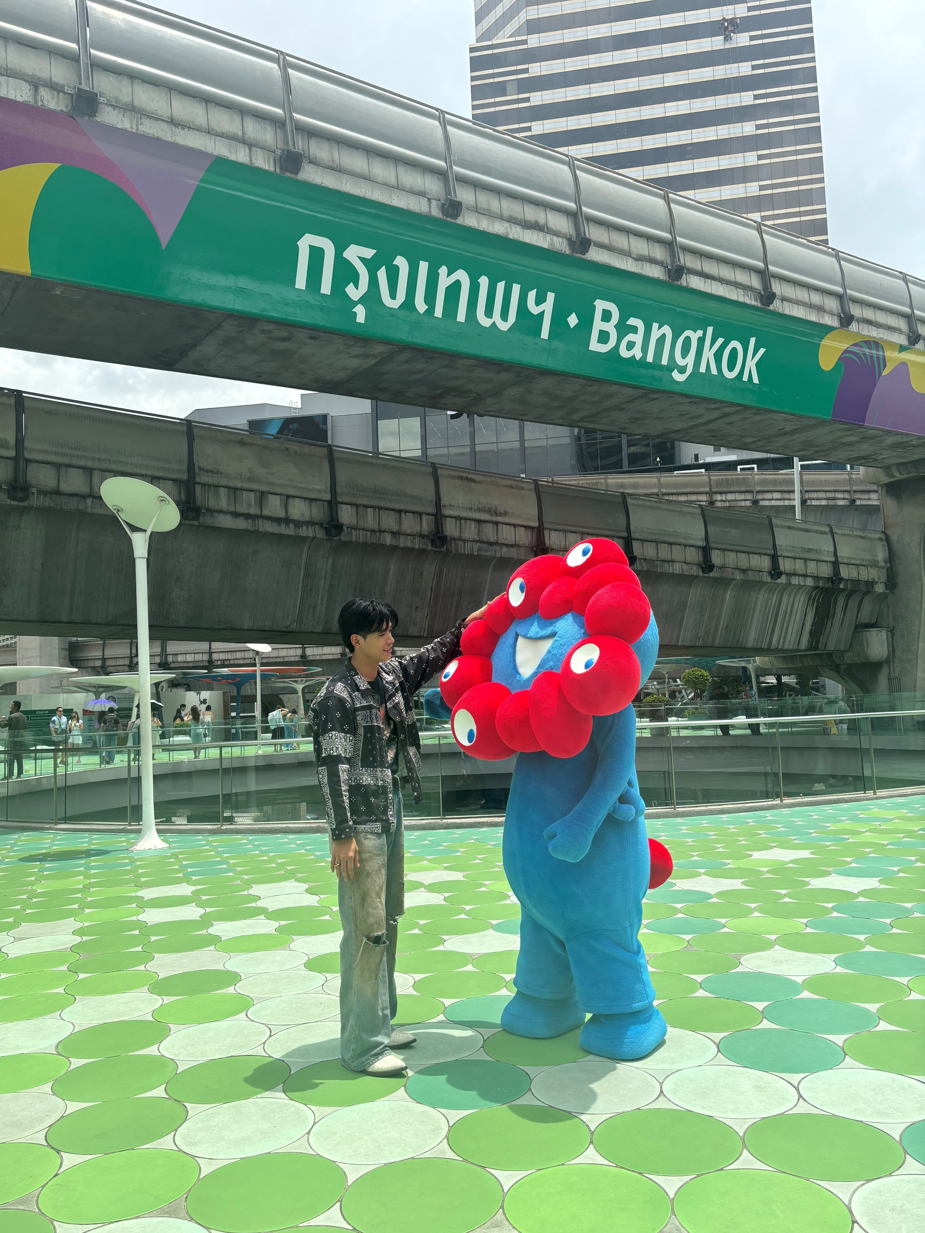 選ぶなら Expo2025 大阪・関西万博  X: on ミュージシャン