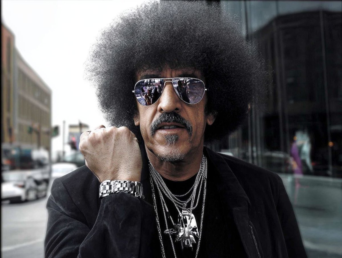 timelesscolours's tweet photo. Had he not passed at aged 36, Legendary rocker Phil Lynott would've recently turned 75. 

Imagine what music would have been made and what he might have looked like now.... 

What do you think? Are his likeness &amp; personality captured?

#ThinLizzy #PhilLynott #AI #IrishMusicians https://t.co/shI58Uvrvp