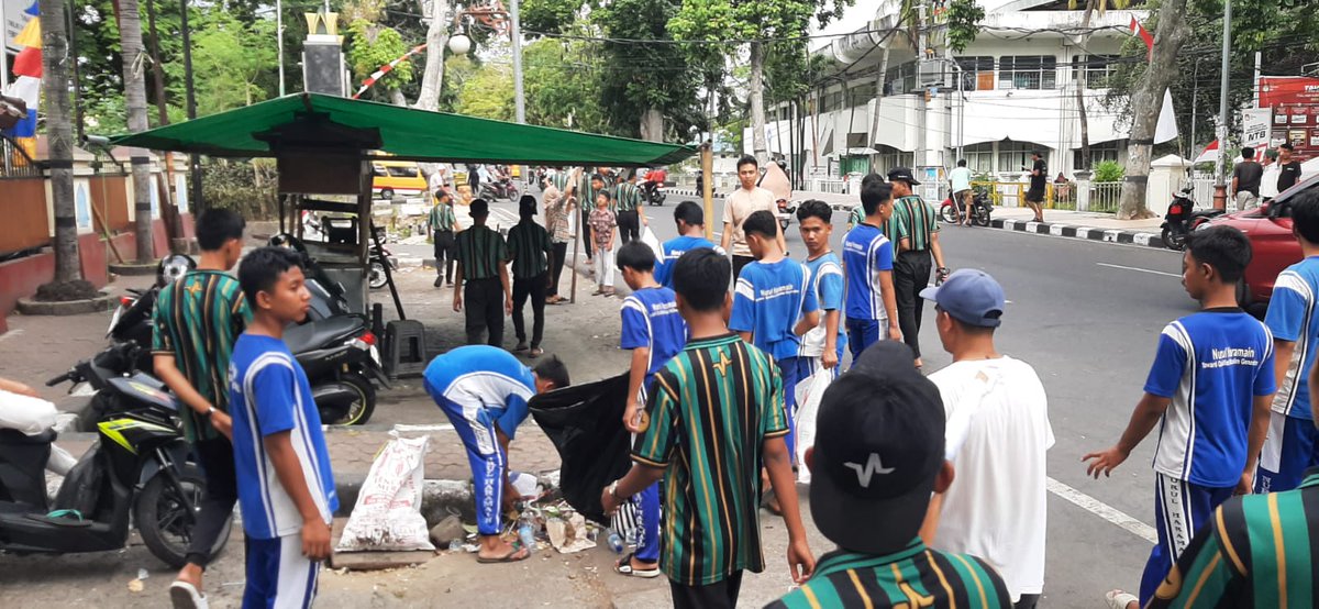 Tim Rohmi Firin Sisir Semua Sampah, Termasuk Sisa Sampah Tim Zul Uhel dlvr.it/TCT5GT #lopermedia #loperberita #loperdigital #loperonline #loperkoran #korandigital