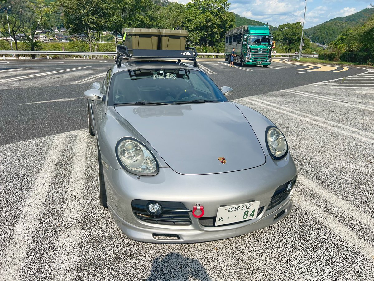 846pom's tweet photo. 久々のキャンプ♡

#キャンプ 
#ポルシェ 
#ケイマン 
#Porsche 
#cayman 
#camp https://t.co/pz8BabOdiJ