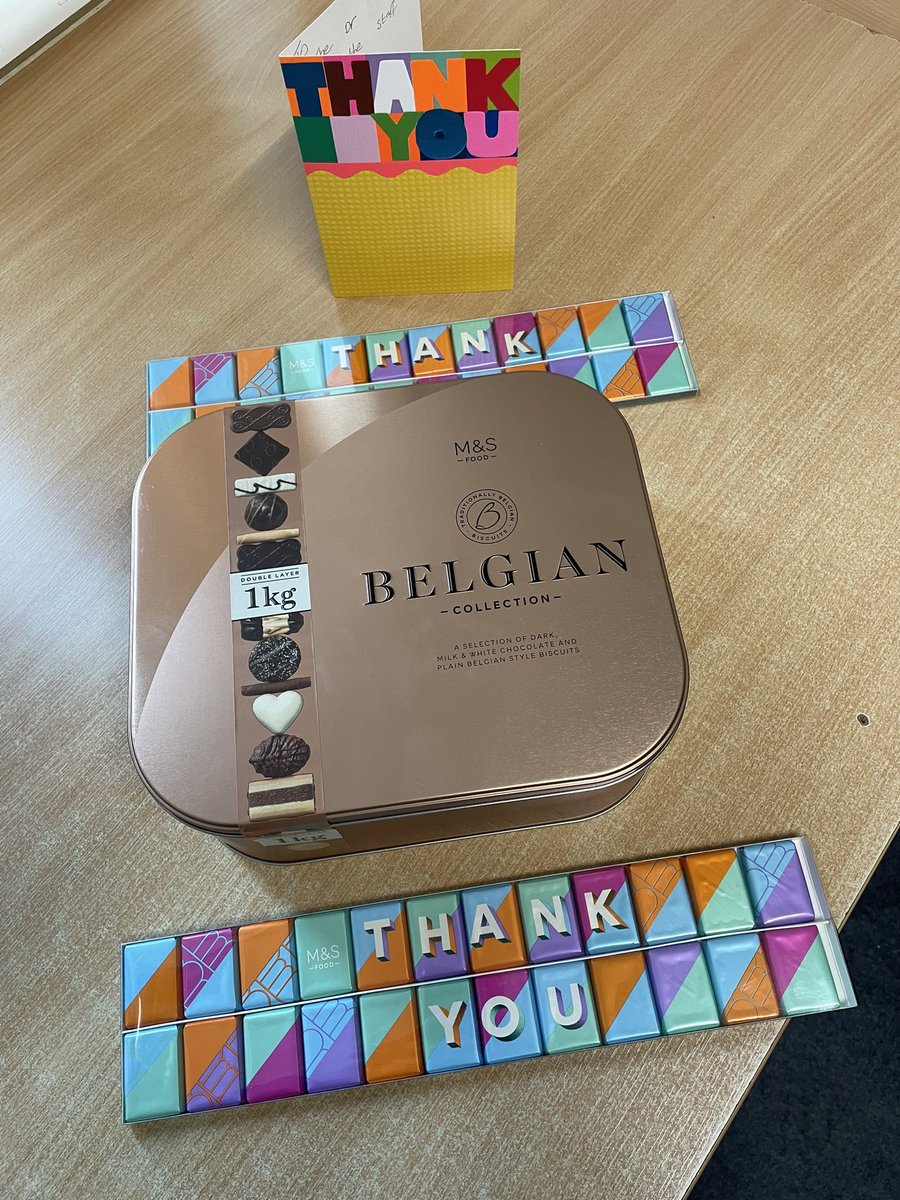 LauraTomkins_bridge tweet media