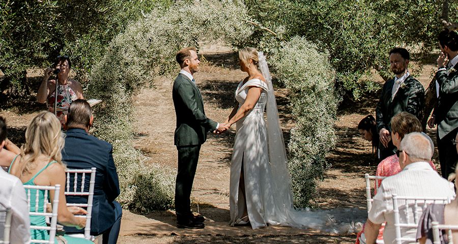 Chic&StylishWeddings tweet media