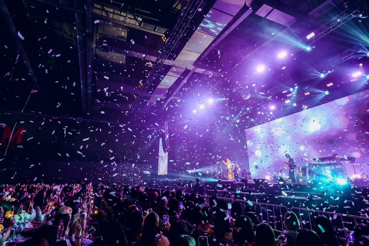 JKpopmania's tweet photo. (3)

 #KIMSUNGKYU #金聖圭 #김성규 #LV3_LetsVacay_IN_BKK #LV3_LetsVacay
#DoubleHTNE #DSHOW_Thailand #KOKOCONNECTION https://t.co/sDsswJzVaa