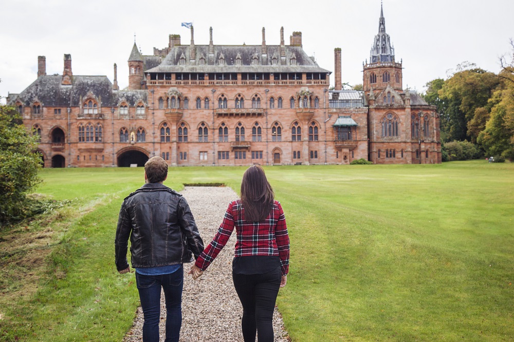 CalMac Service Info tweet media