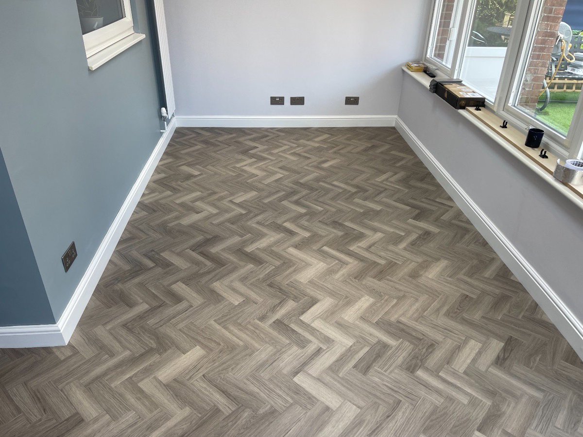 AkaFlooring's tweet photo. Amtico Spacia - Nordic Oak. Fitted by Adam &amp; Harry of @AkaFlooring @AmticoFlooring https://t.co/GzLjiz1JJT