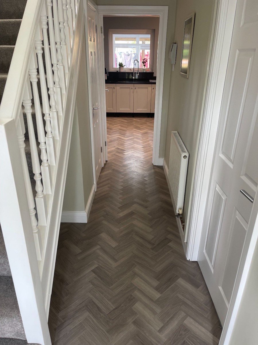 AkaFlooring's tweet photo. Amtico Spacia - Nordic Oak. Fitted by Adam &amp; Harry of @AkaFlooring @AmticoFlooring https://t.co/GzLjiz1JJT