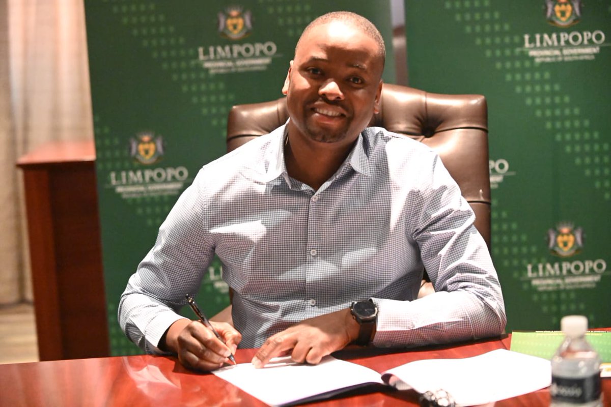 OtpLimpopo's tweet image. A moment in history, Tshwane University of Technology and Greater Giyani Municipality has today signed a Permission to Occupy and build a University in Giyani during a ceremony held at Office of the Premier, Mowaneng Building. #7thAdministration #LeaveNoOneBehind