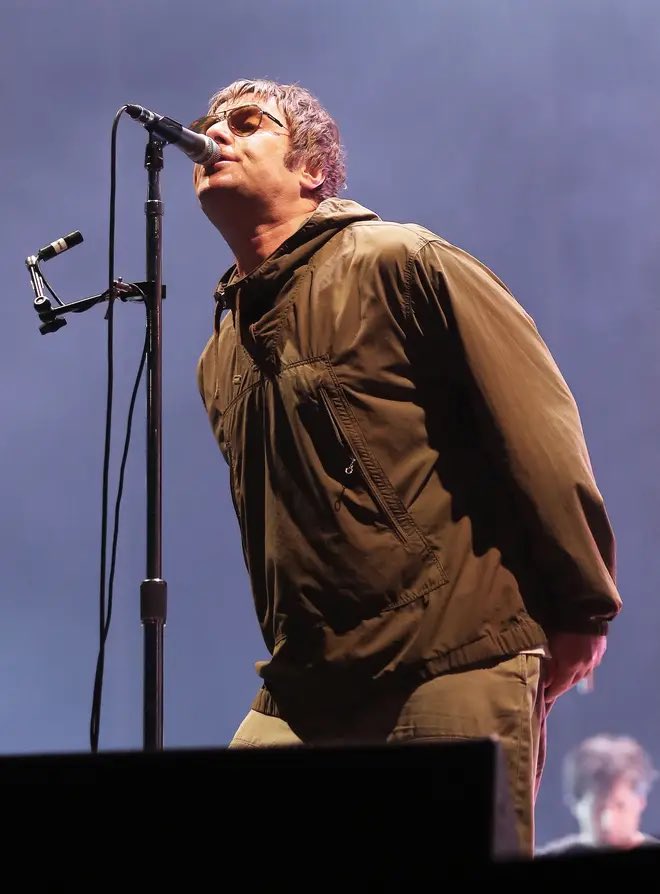 KonalWood's tweet photo. Do you think Liam Gallagher has his neck insured in the same way that athletes and dancers insure their legs? https://t.co/egYSJ6egDG