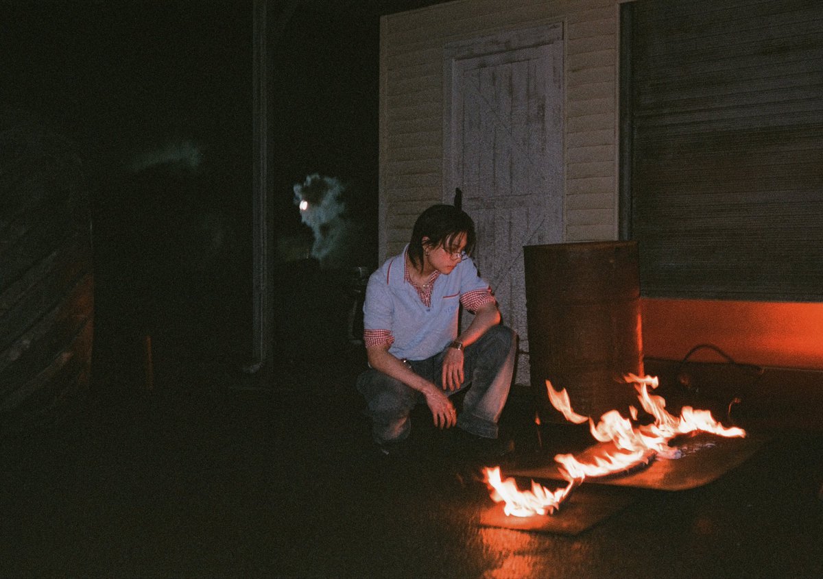 hyunjinpost's tweet photo. hyunjin on film https://t.co/EJoWDsAwEN