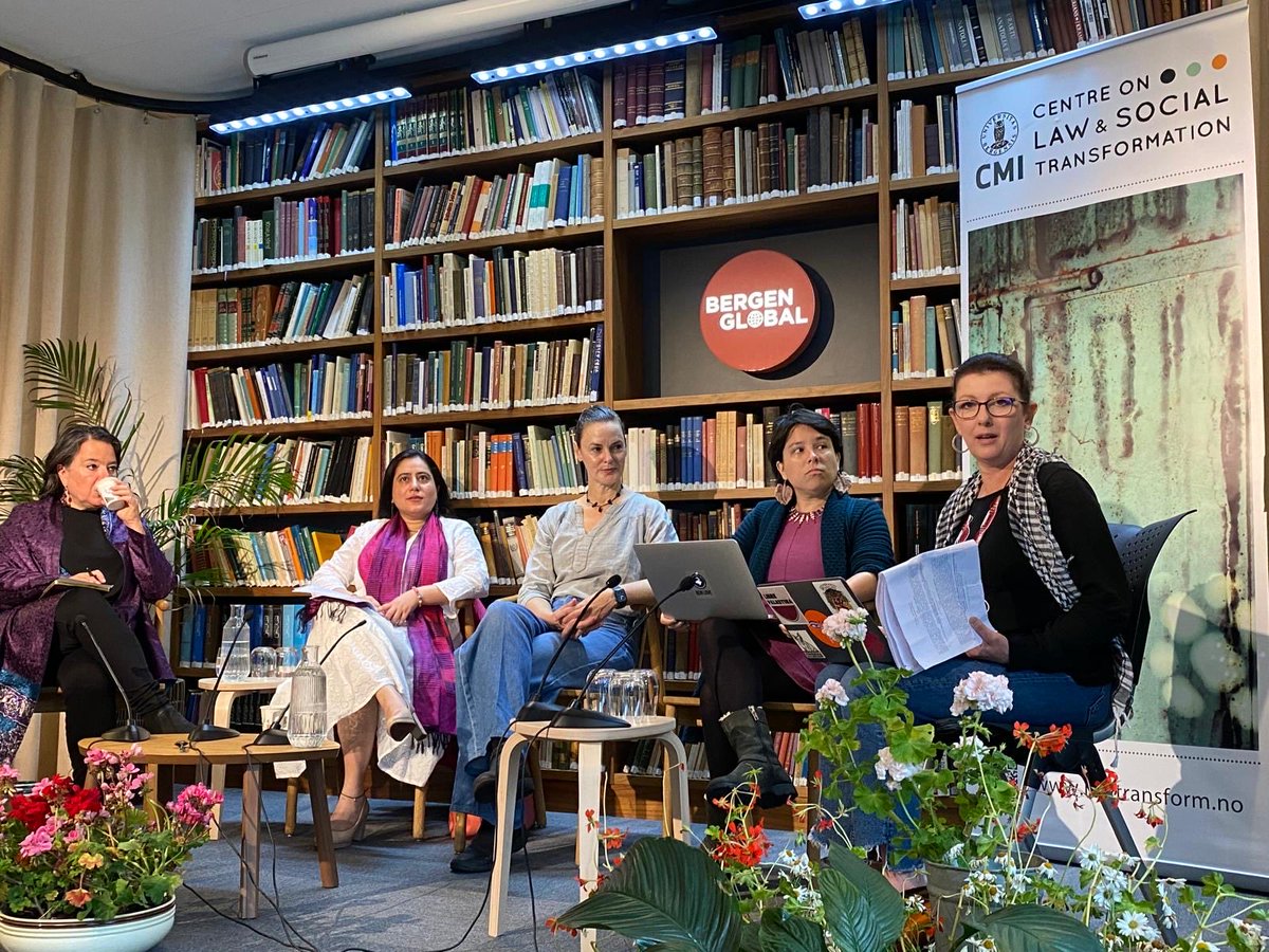 CPR_India's tweet photo. .@NamitaWahi (Senior Fellow, & Dir. @LRI_India) was invited to the annual #BergenExchanges organised by @LawTransform. She delivered the opening keynote on 'State of Democracy in South Asia' & was part of a panel on 'Contestations Over Land in Plural Legal Regimes'. https://t.co/HvlxzGVDDF