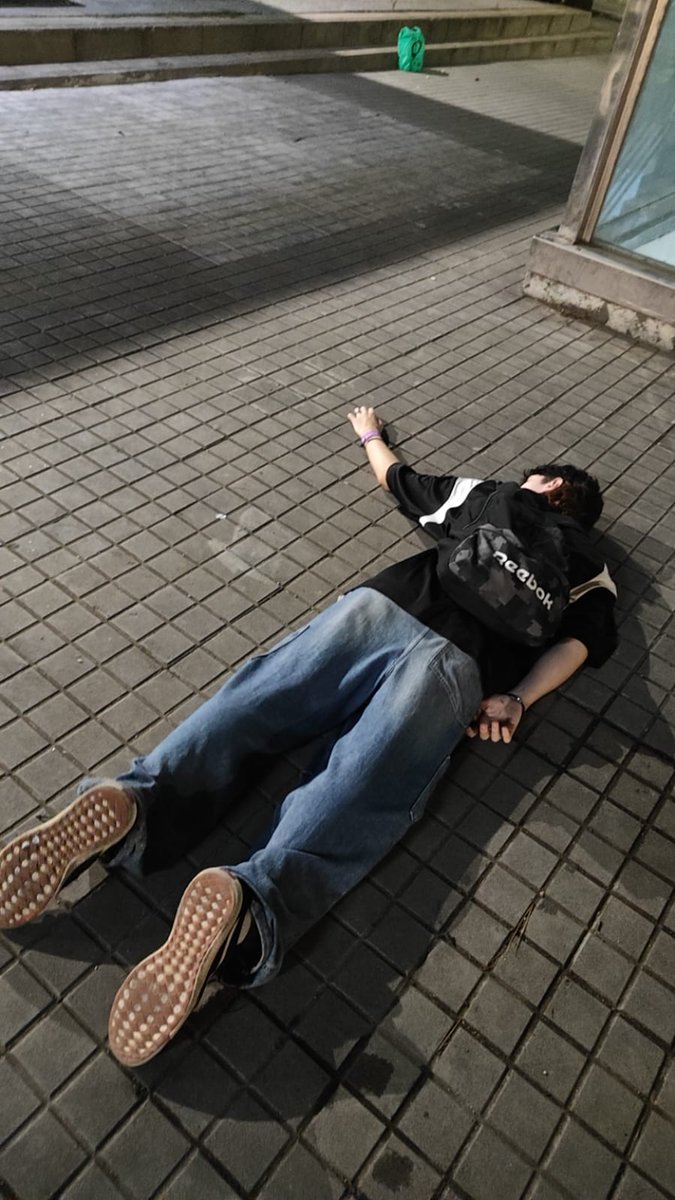 Víctor tweet media