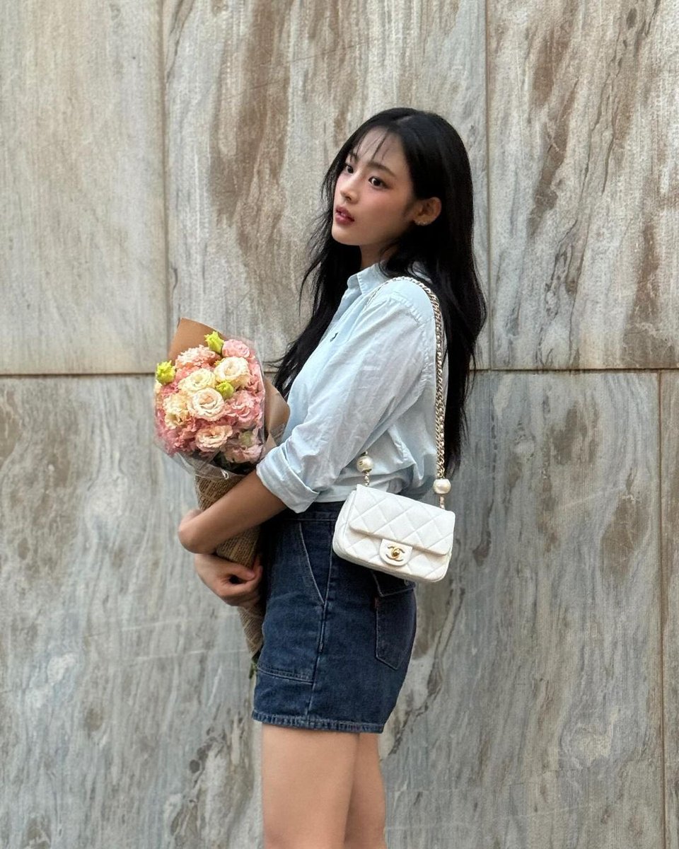 minji pics tweet media