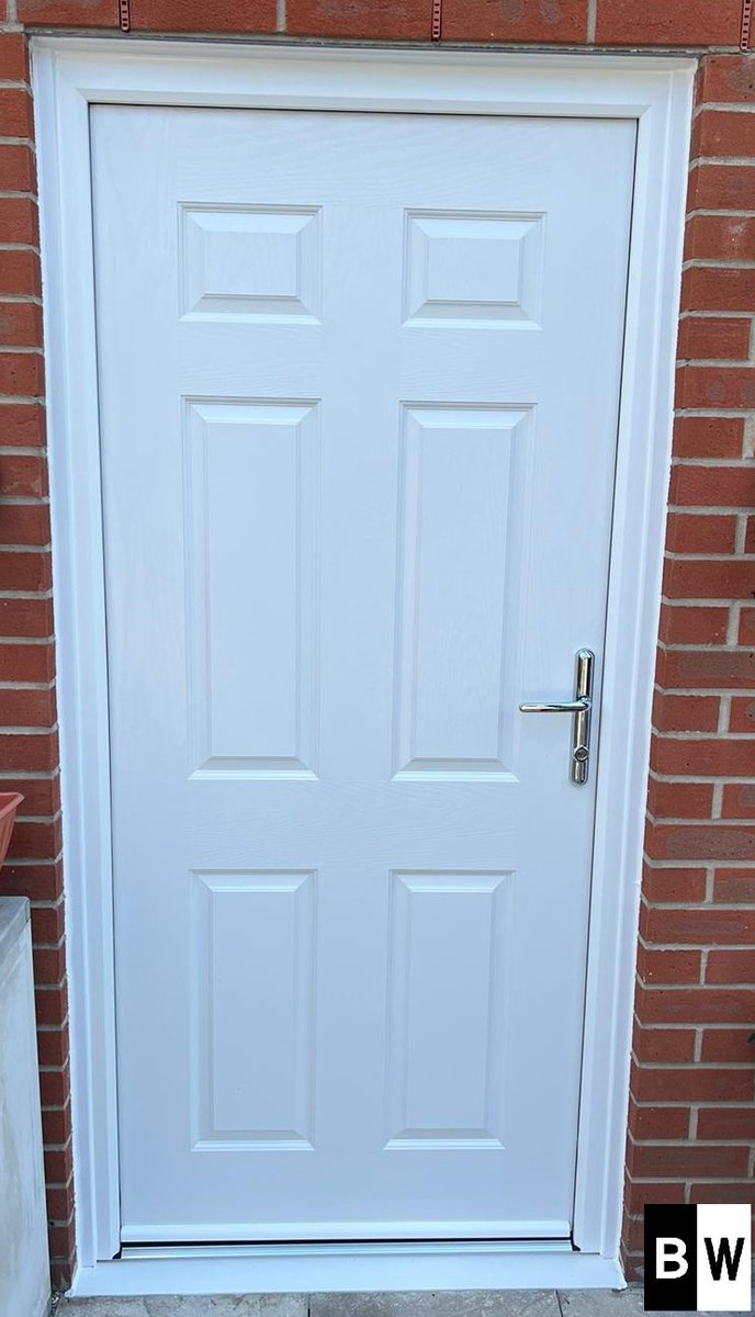 The Black and White Window Co tweet media