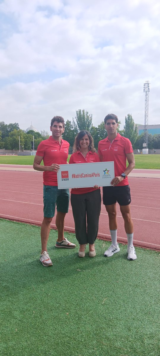 MadridxDeporte's tweet photo. TRIATLÓN RUMBO A PARÍS

Mucha suerte a José Luis García Serrano (Jota), que disputará en #Paris2024 sus 2º JJPP tras ser diploma olímpico en #Tokyo2020.

El madrileño, becado por la Fundación Madrid por el Deporte en 2020, acude con su guía, @DiegoMentrida.

#MadridCaminaAParís https://t.co/oPXKmAQGlN
